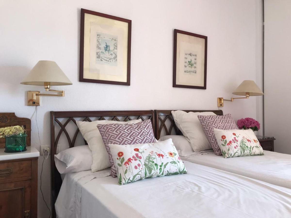 Beachfront Oasis In Costa Del Sol. Caleta De Velez Ngoại thất bức ảnh